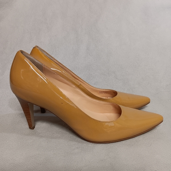 Cole Haan High Heel Pump 10B Pointy Toe Beige Gold Patent Leather 3.25" Heel - Picture 8 of 12